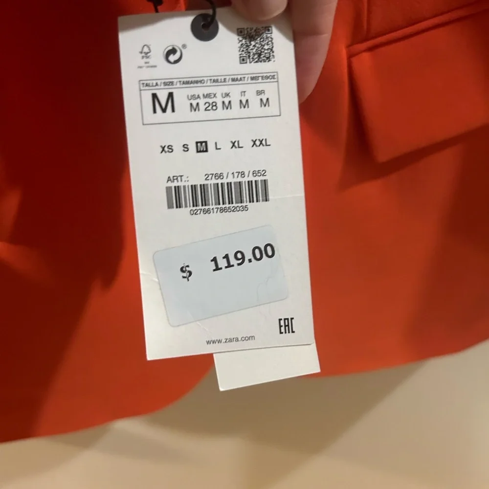 NEW!! Zara Orange Blazer - Picture 3 of 3